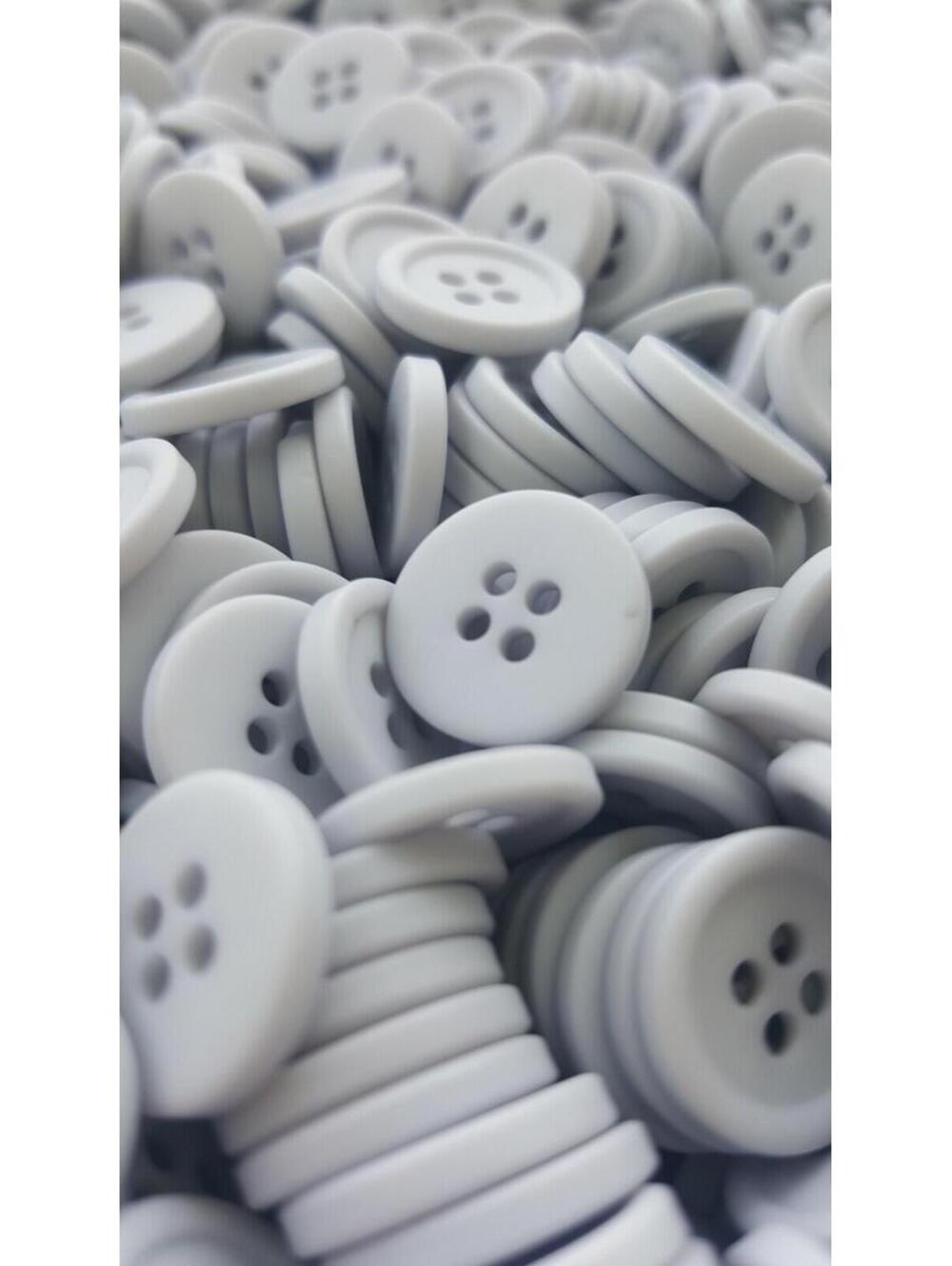 Jack Frost Grey Buttons, 4 Hole Sewing/Crafts Buttons 15mm - 24 Pieces (098)